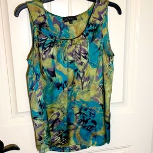 Sleeveless top.